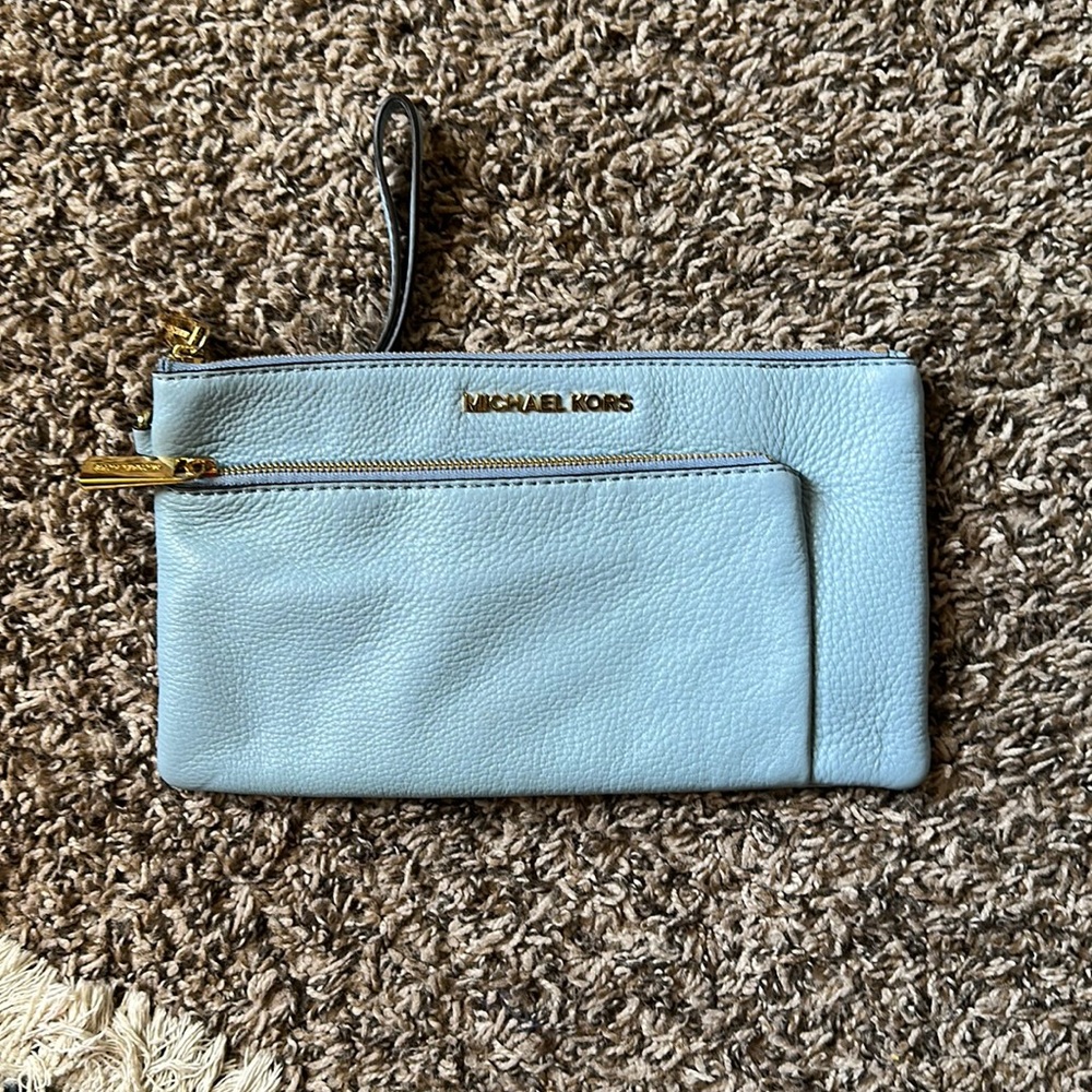 Micheal Kors Wristlet